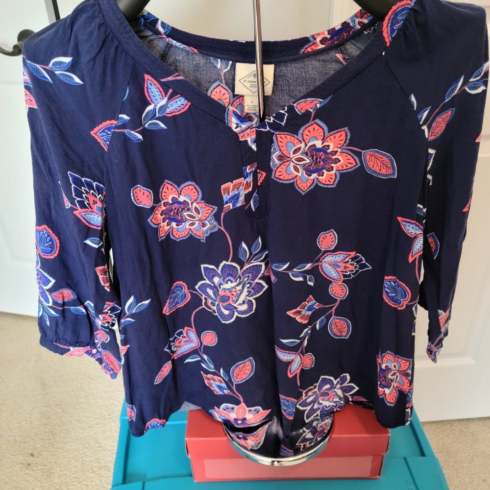 Navy Blue Fliral Top